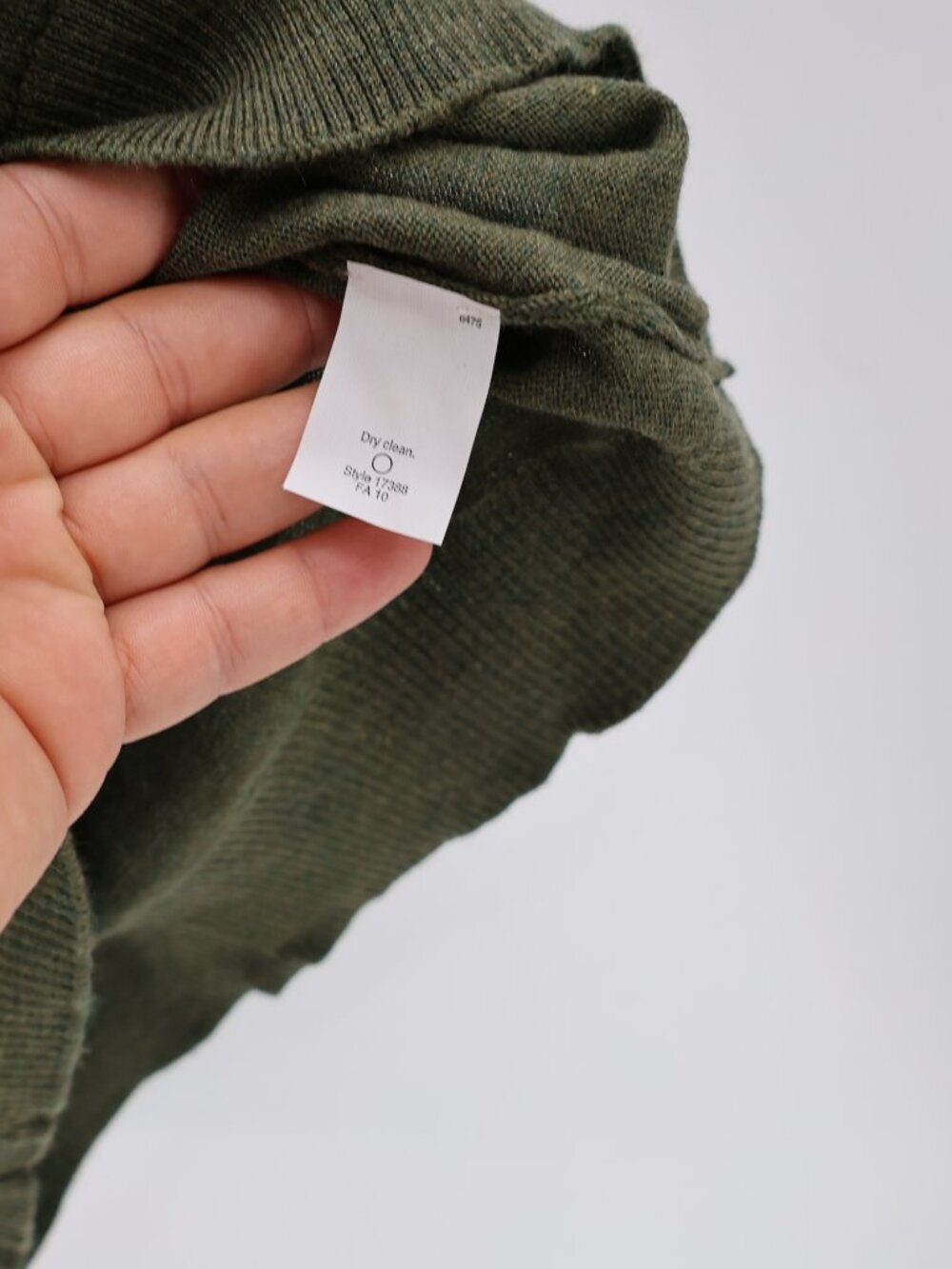 NWT J Crew Sweater Vest Mens Large Merino Wool V Neck Sleeveless Green preppy - Picture 4 of 8